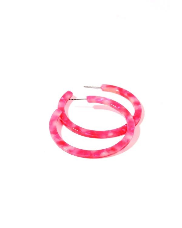 Linny Co Holly Medium Hoop Earrings