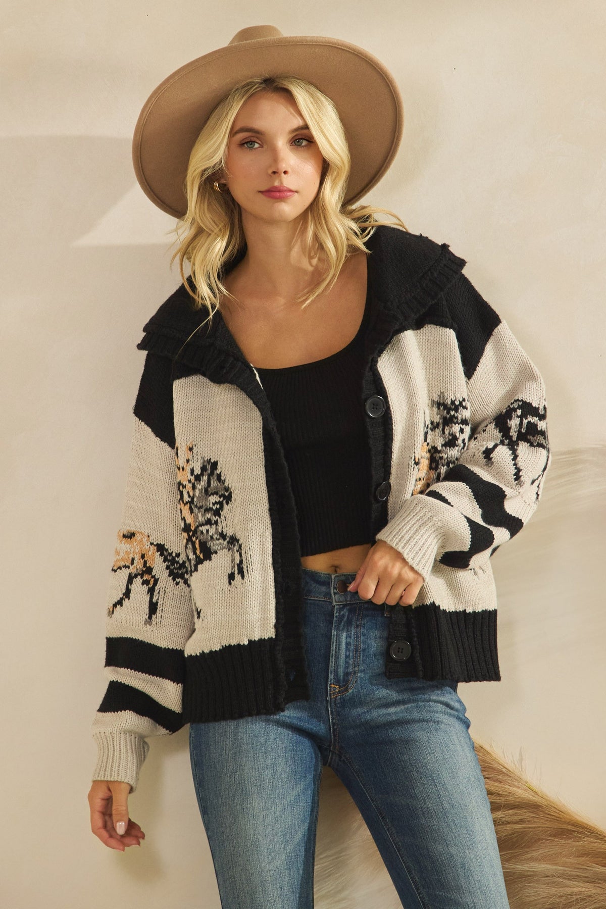 Veveret Horse Sweater